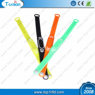 13.56MHZ Type 2 Ntag213/215/216 NFC Silicone Wristband